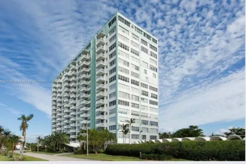 2150 Sans Souci Blvd # C1002, North Miami FL 33181