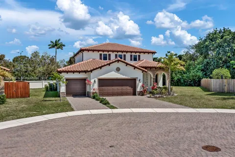 269 SE 27th Ter, Homestead FL 33033