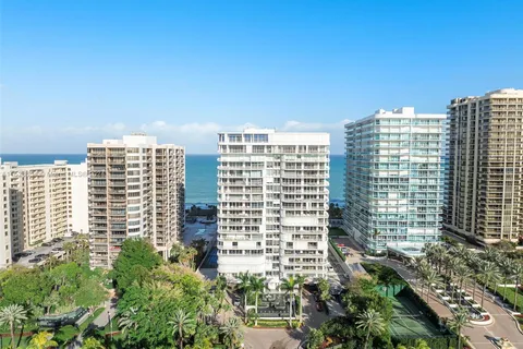 10155 Collins Ave # 405, Bal Harbour FL 33154