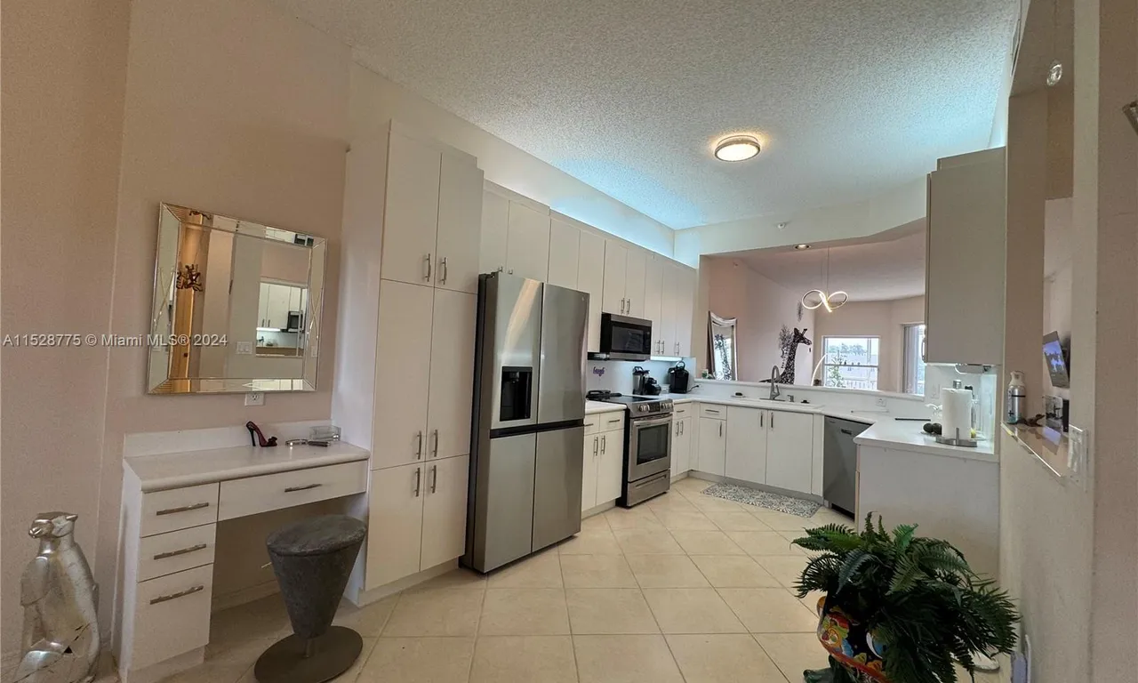 7793 Granville Dr # 411, Tamarac FL 33321