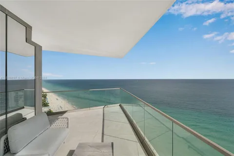 18975 Collins Ave # 2000, Sunny Isles Beach FL 33160