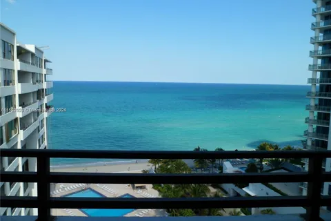 3505 S Ocean Dr # 1420, Hollywood FL 33019