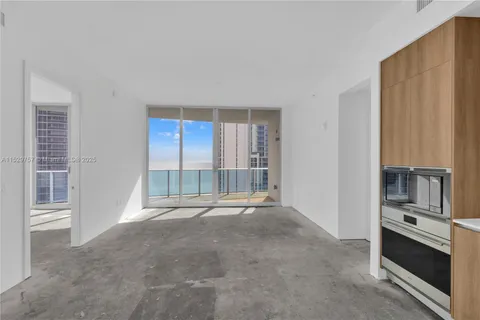 17550 Collins Avenue # 1502, Sunny Isles Beach FL 33160