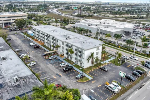 16450 NW 2nd Ave # 409, Miami FL 33169