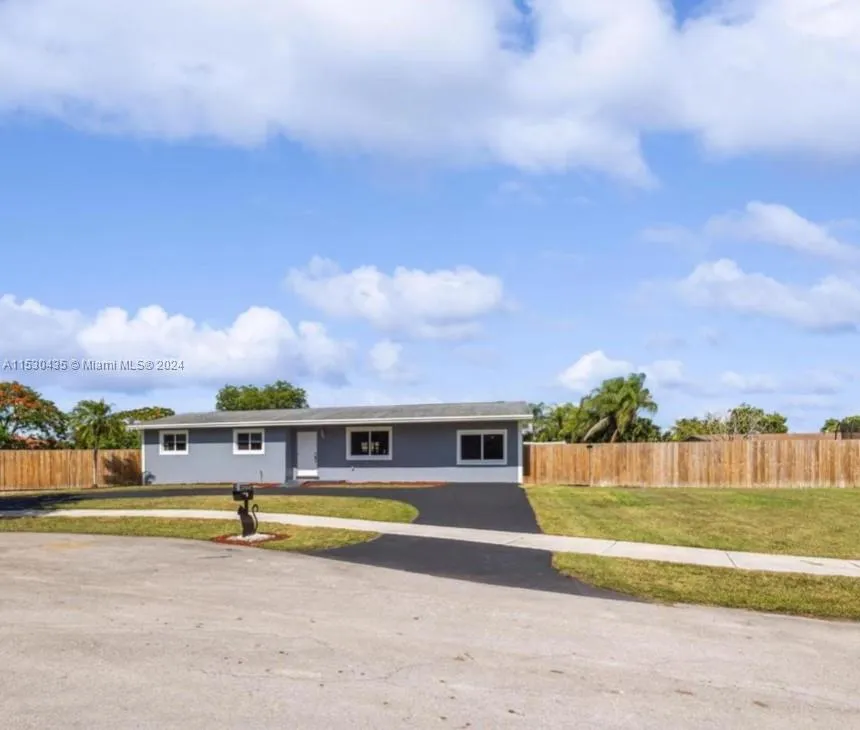 27645 SW 163rd Ave, Homestead FL 33031