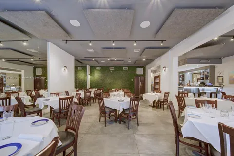 Full-Service Restaurant with Liquor License For Sale with Real Estate, Coral Gables FL 33134