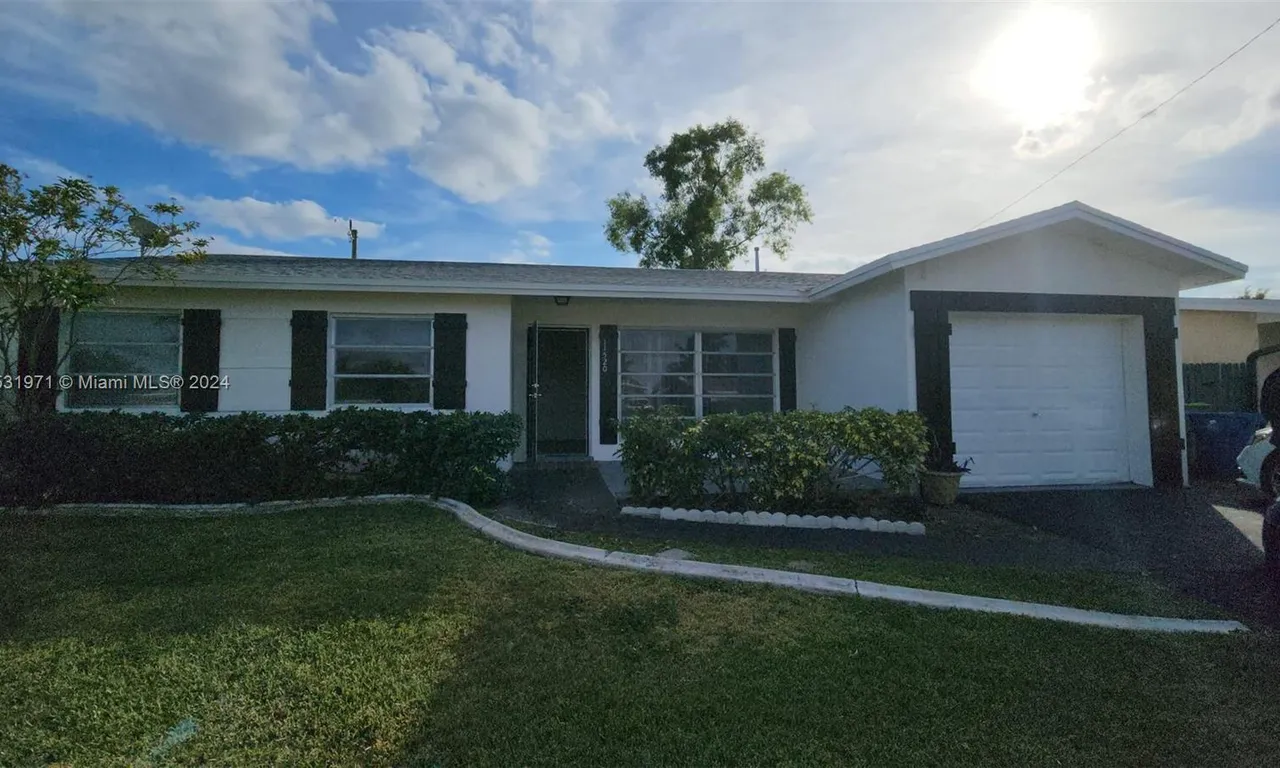 11520 NW 31st Pl, Sunrise FL 33323