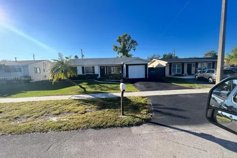 11520 NW 31st Pl, Sunrise FL 33323