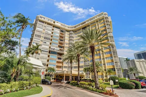 100 Golden Isles Dr # 1105, Hallandale Beach FL 33009