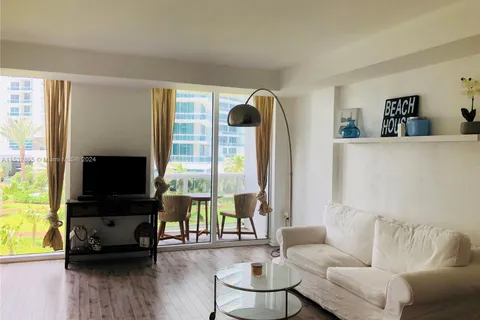 10275 Collins Ave # 403, Bal Harbour FL 33154