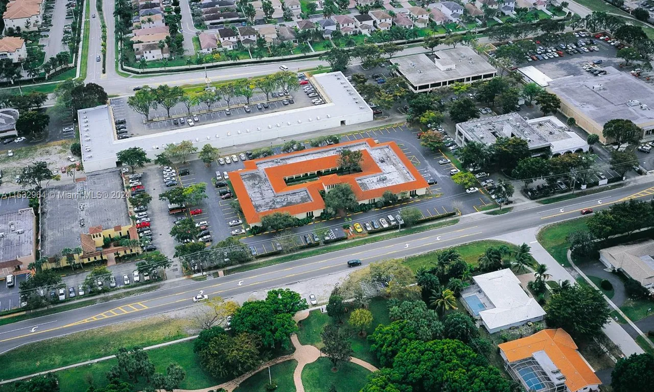 7500 NW 5th St # 105, Plantation FL 33317