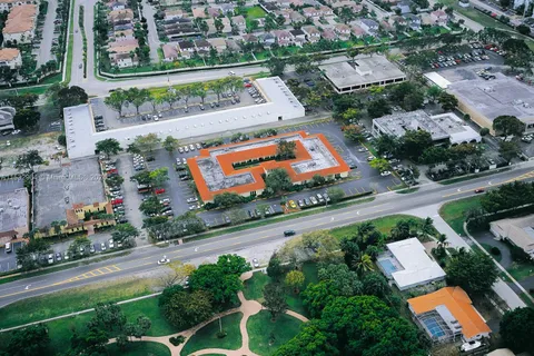 7500 NW 5th St # 105, Plantation FL 33317