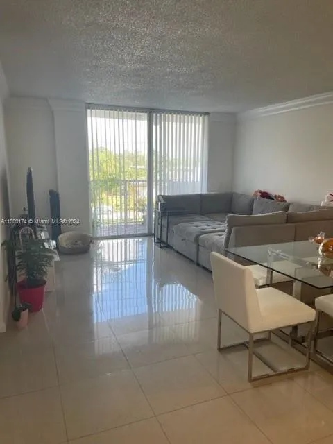 2020 NE 135th St # 303, North Miami FL 33181