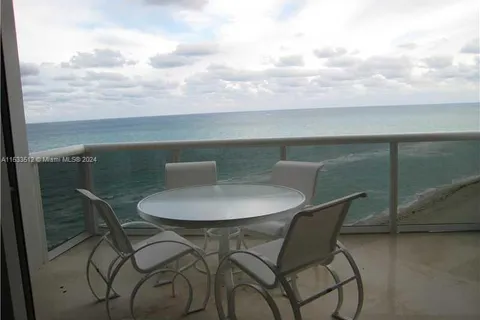 18101 SE COLLINS # 1707, Sunny Isles Beach FL 33160