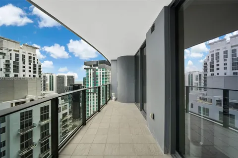 1000 Brickell Plz # 4103, Miami FL 33131