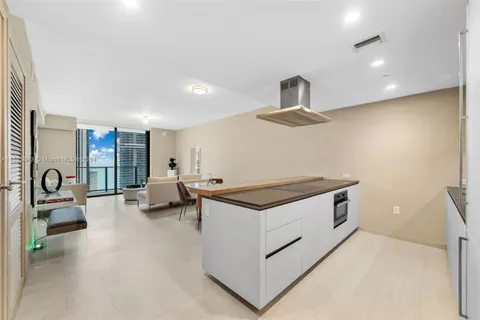 1000 Brickell Plz # 4103, Miami FL 33131