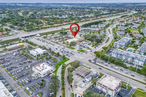 NW 67 Ave, Hialeah FL 33015