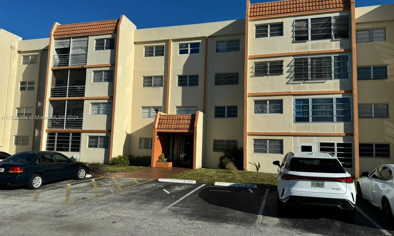 2401 NW 41st Ave # 205, Lauderhill FL 33313