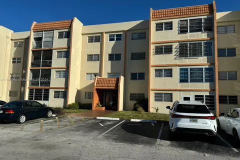 2401 NW 41st Ave # 205, Lauderhill FL 33313