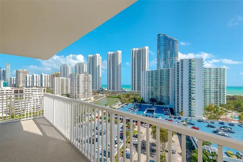 300 Bayview Dr # 1215, Sunny Isles Beach FL 33160