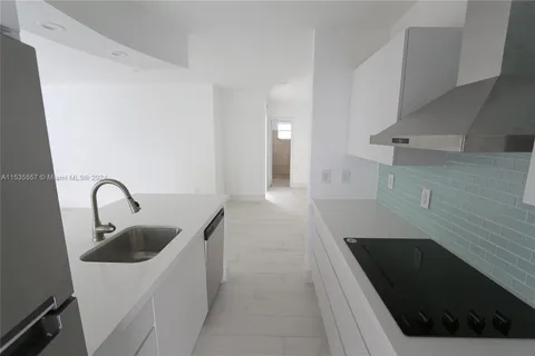 1021 Michigan Ave # 8, Miami Beach FL 33139