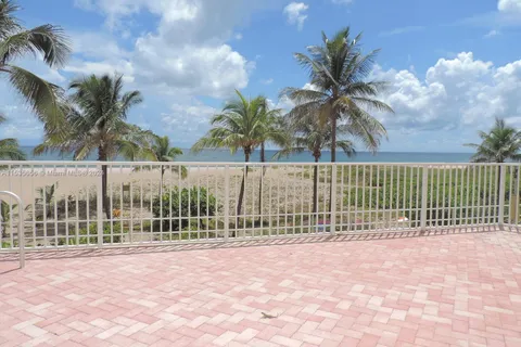 710 N Ocean Blvd # 202, Pompano Beach FL 33062