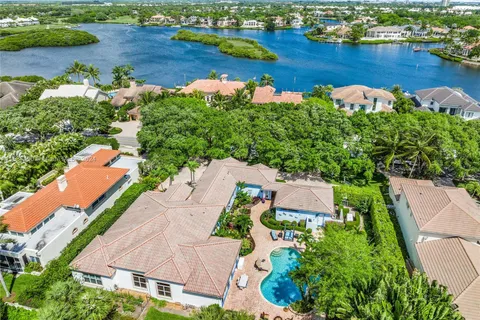 317 Eagle Dr, Jupiter FL 33477