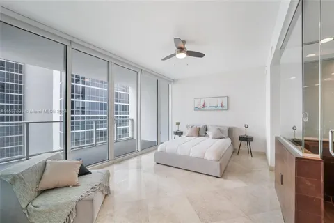 1040 Biscayne Blvd # 1805, Miami FL 33132