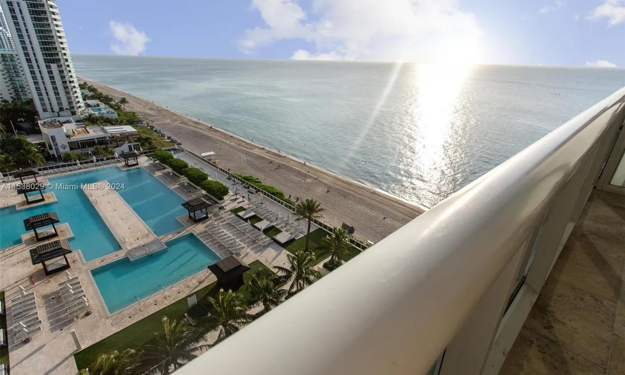 1830 S Ocean Dr # 1712, Hallandale Beach FL 33009