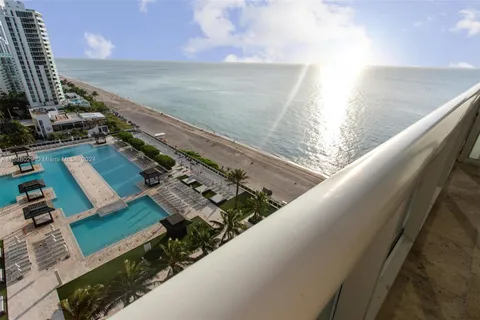 1830 S Ocean Dr # 1712, Hallandale Beach FL 33009