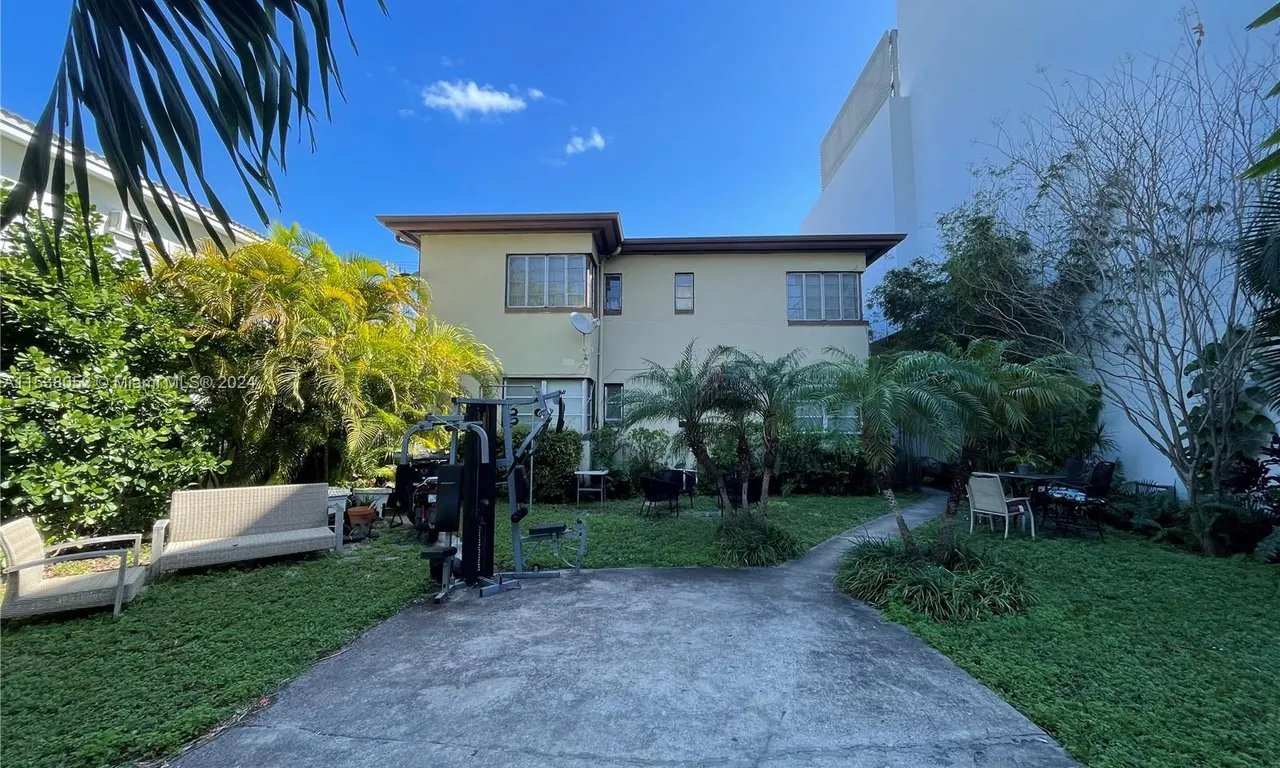 755 Alton Rd # 2, Miami Beach FL 33139