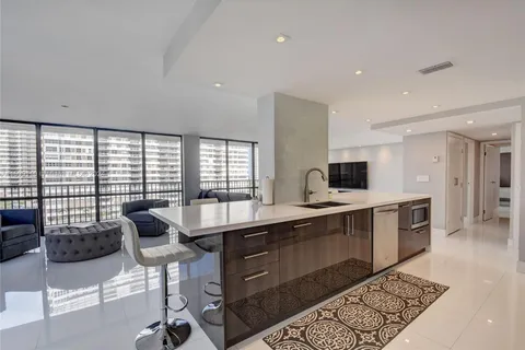 2049 S OCEAN # 702E, Hallandale Beach FL 33009