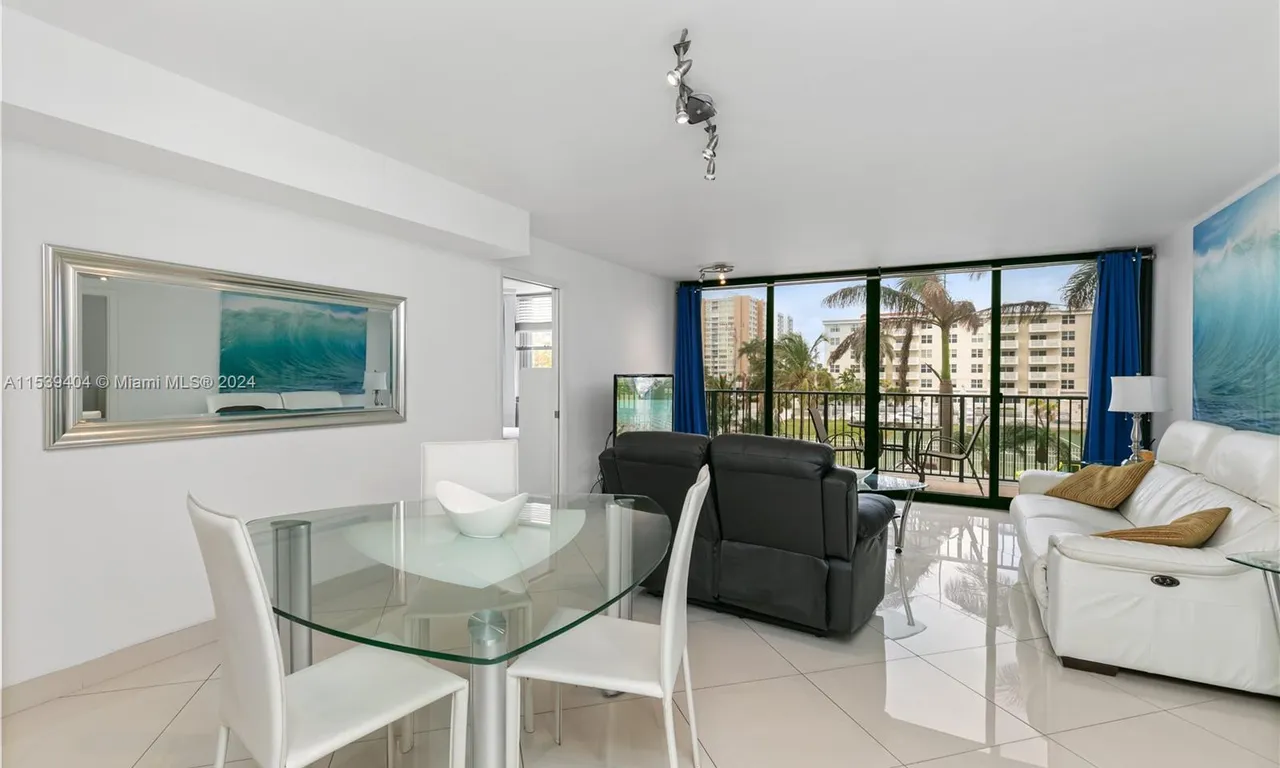 2101 S Ocean Dr # 204, Hollywood FL 33019