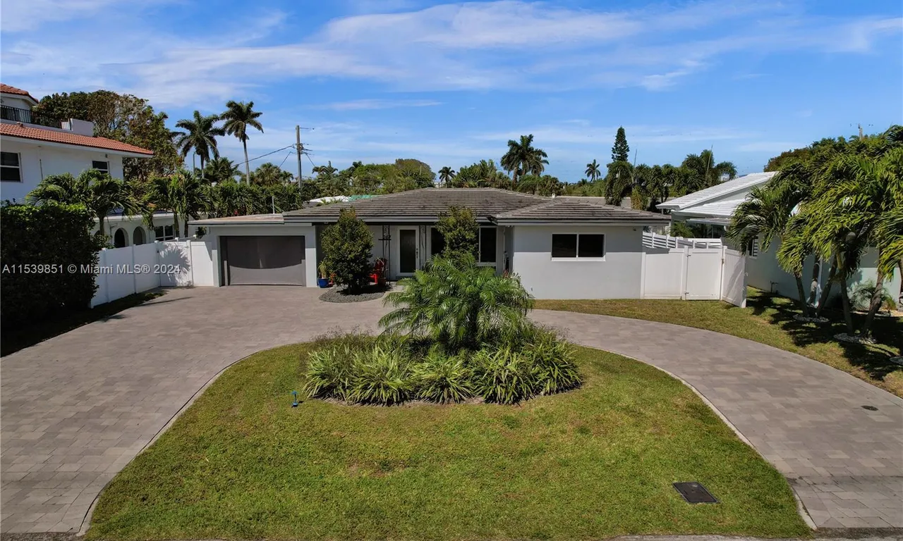 267 Oceanic Ave, Lauderdale By The Sea FL 33308