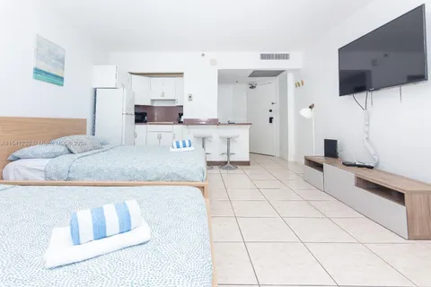 5445 Collins Ave # 507, Miami Beach FL 33140