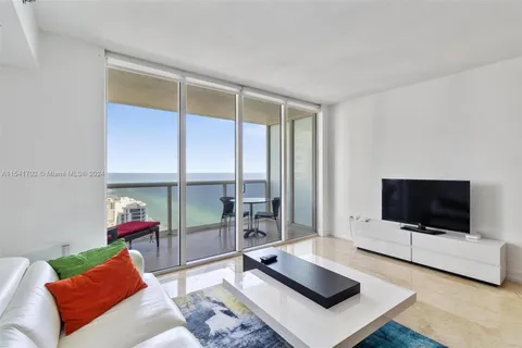 1830 S Ocean Dr # 3809, Hallandale Beach FL 33009