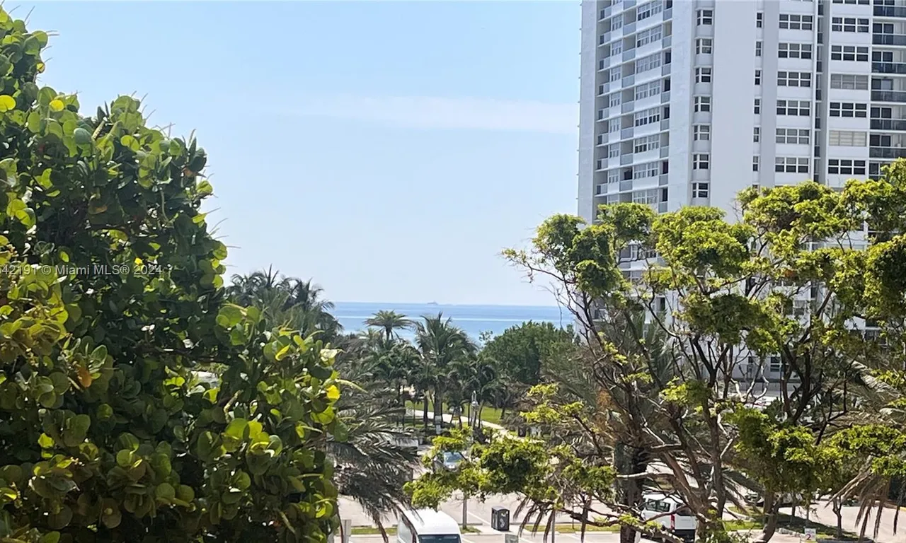 1865 S Ocean Dr # 4F, Hallandale Beach FL 33009