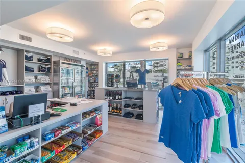 17211 Biscayne Blvd #57, Miami FL 33160