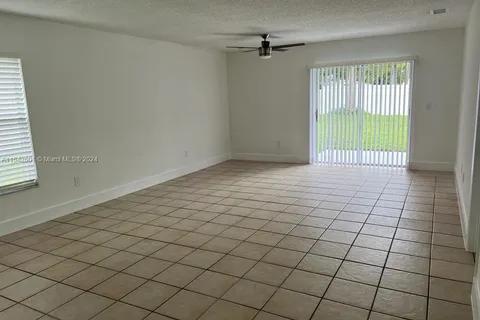 313 SE 24th Ave, Cape Coral FL 33990