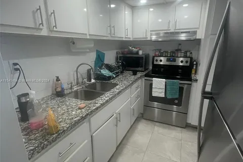 1200 West Ave # 1210, Miami Beach FL 33139