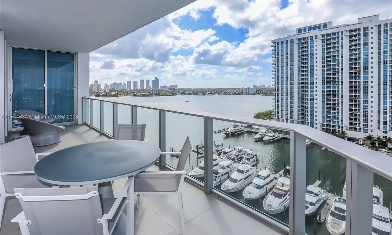 17301 Biscayne Blvd # 1201, North Miami Beach FL 33160