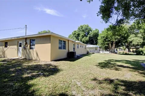 1203 SE 8th Ave, Okeechobee FL 34974