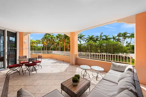 747 Crandon Blvd # 209, Key Biscayne FL 33149