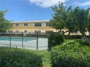 430 SE 2nd Ave # 3, Deerfield Beach FL 33441