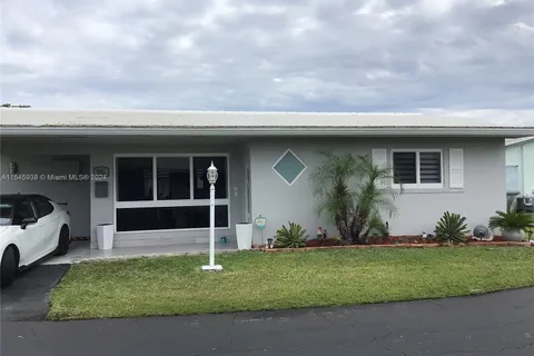 3131 Byron Cir, Hollywood FL 33021