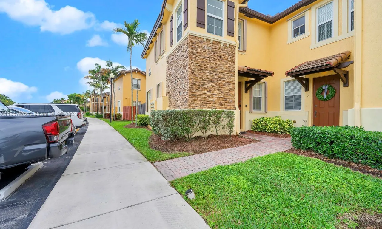 9247 SW 227th St # 2, Cutler Bay FL 33190