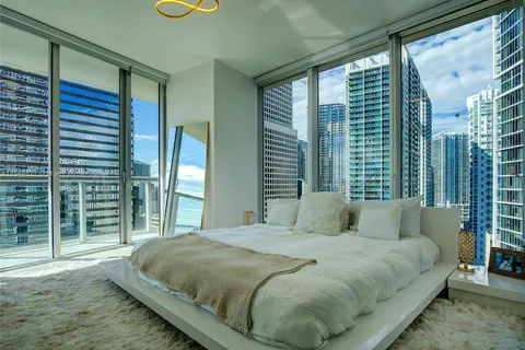 495 Brickell Ave # 2111, Miami FL 33131