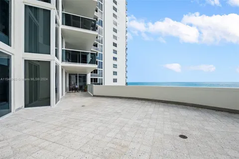 19111 Collins Ave # 504, Sunny Isles Beach FL 33160