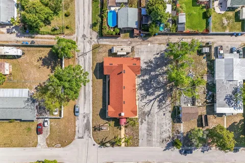 4100 37th Ave N, St Petersburg FL 33713