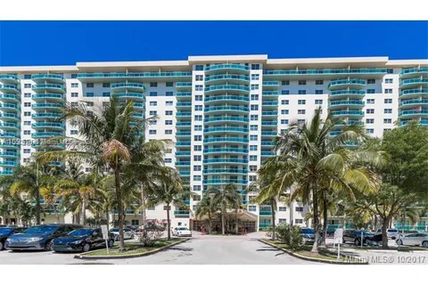 19390 Collins Ave # 121, Sunny Isles Beach FL 33160